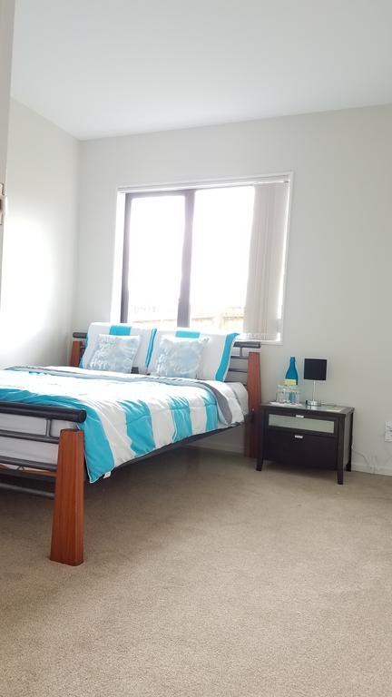 Fullhouse Hotel โอ๊คแลนด์ ภายนอก รูปภาพ